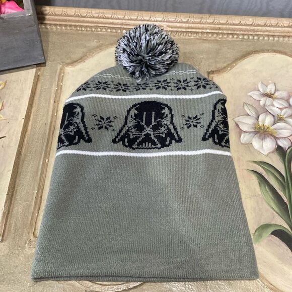 Star Wars Darth Vader Fair Isle Pom Beanie Cap Grey Black OSFM - Picture 2 of 11